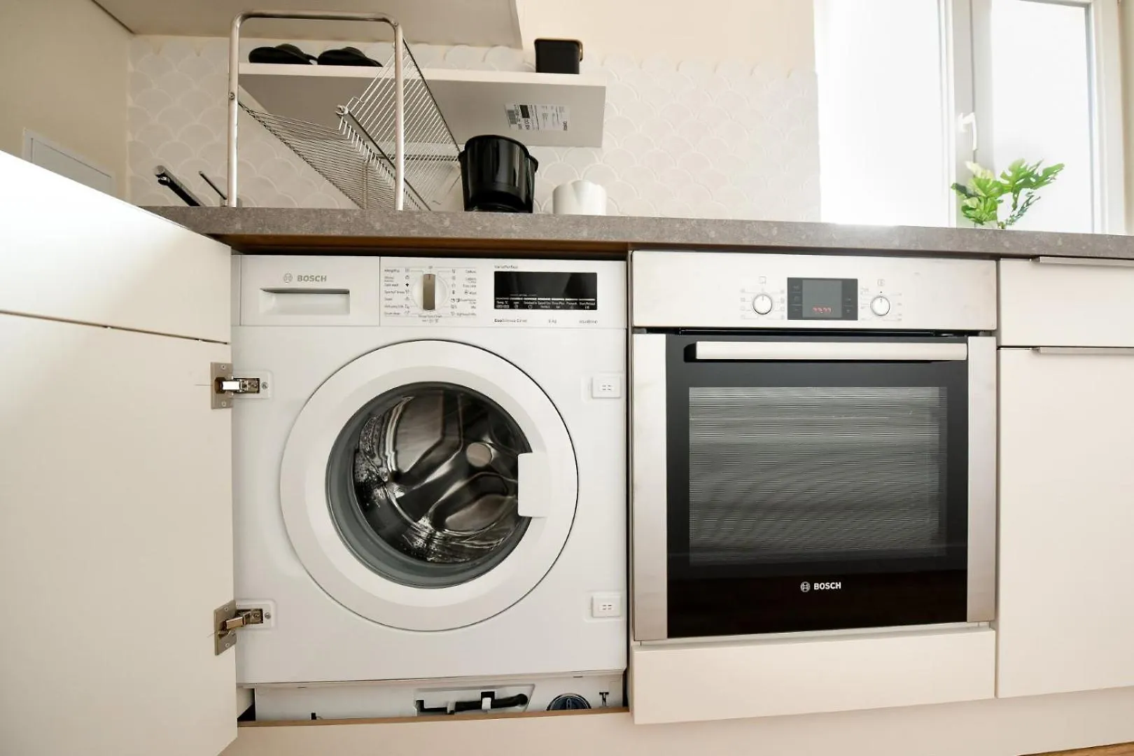 City Living At Its Best - Spacious 2 Bedroom Apartment On Calea Victoriei Bucureşti