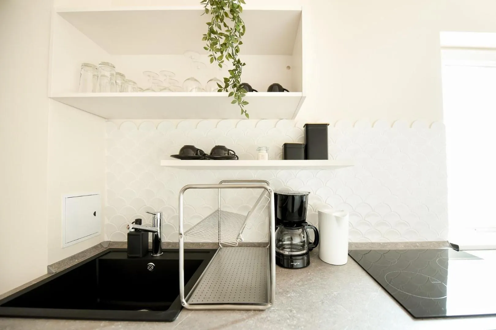 City Living At Its Best - Spacious 2 Bedroom Apartment On Calea Victoriei Bucureşti